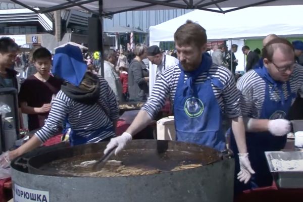 Проблемы с экологией в Петербурге могут испортить фестиваль корюшки