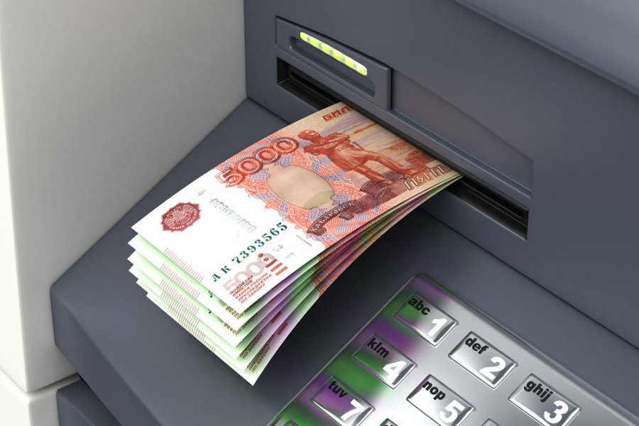В России банки резко сократили выдачу кредитных карт