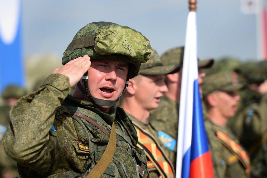 Песу: переброска войск к границам Украины показала способность ВС РФ быстро разгромить ВСУ