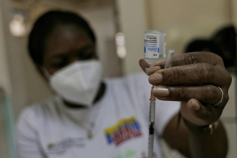 Разработчики кубинской вакцины Abdala заявили, что она эффективна на 100%