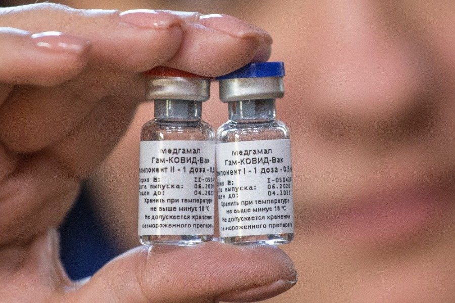 Россияне заинтересовались  неизвестным компонентом вакцины «Спутник V»