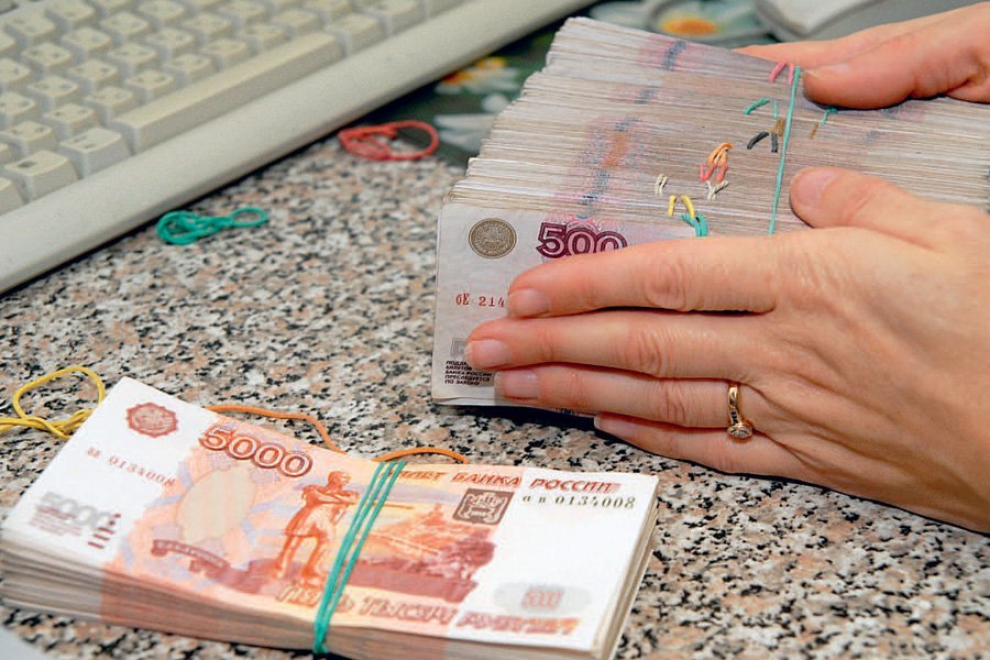 Делягин: деньги граждан России в банках могут сгореть с 1 января 2022 года