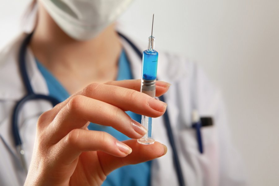 Ревакцинация: какая и кому нужна бустерная прививка