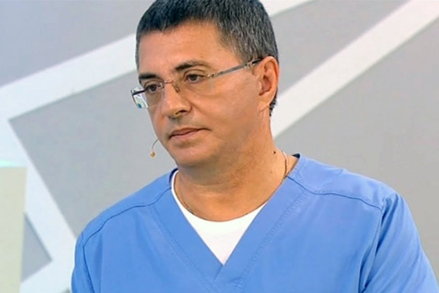 Врач-телеведущий Мясников заявил, что в случае заболевания «омикроном» госпитализация опасна для жизни