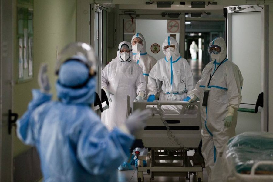 В инфекционные стационары Москвы были госпитализированы 8,6% инфицированных в течение прошедших суток