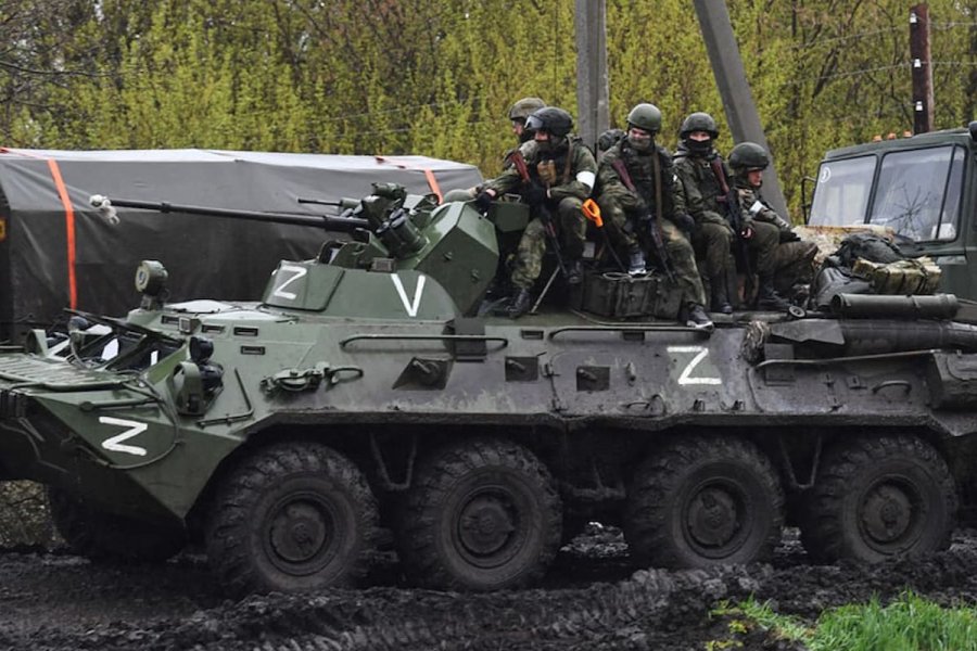 Подразделения сил ВС РФ пересекли границу Харьковской области в ходе наступления на севере ДНР