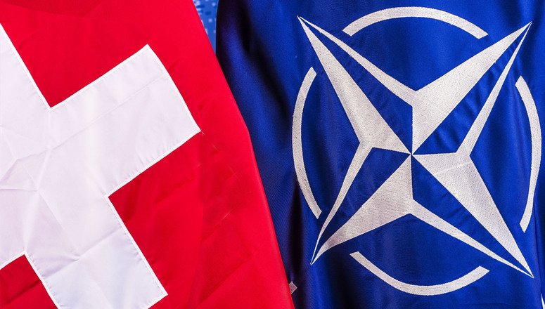 Вечно нейтральная Швейцария задумалась о вступлении в НАТО из-за России