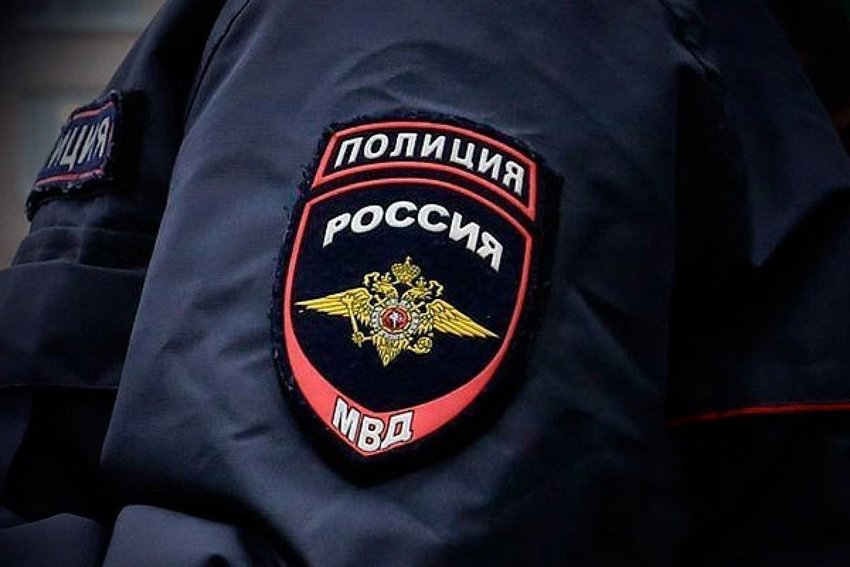Петербургские оперативники задержали восемнадцатилетнего студента, подозреваемого в обмане пожилой пенсионерки