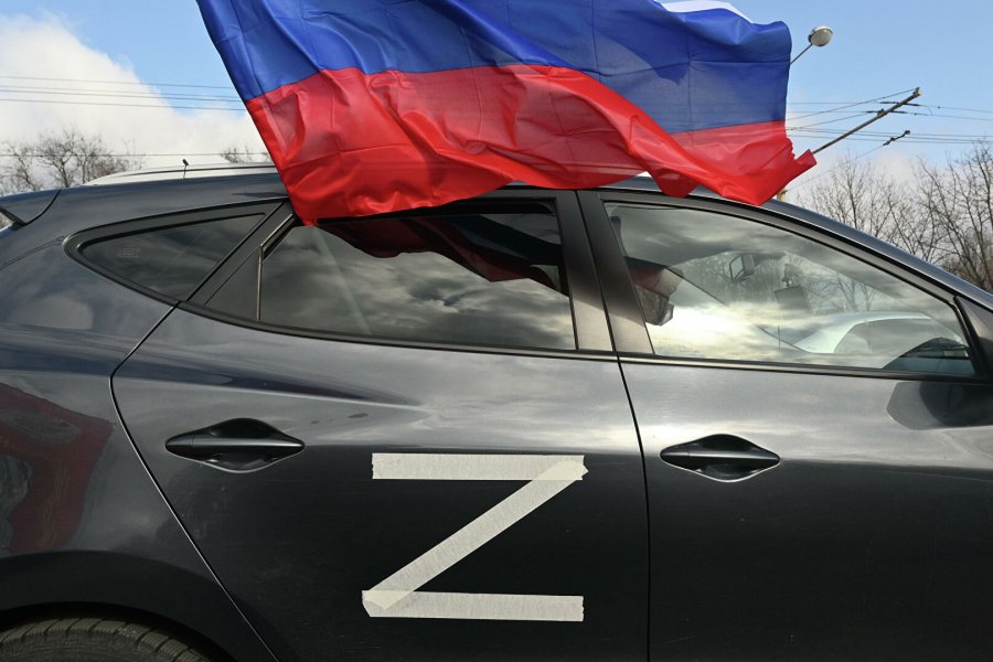 В Сургуте портят автомобили с нанесенной символикой «Z» и «V»