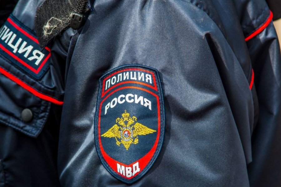 В Петербурге двух девушек задержали у генконсульства Украины и обвинили в дискредитации ВС РФ