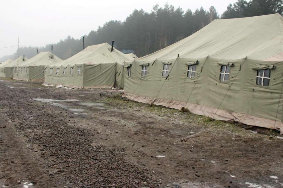В Новосибирской области мобилизованные мужчины на СВО ВС РФ переживают морозы в палатках