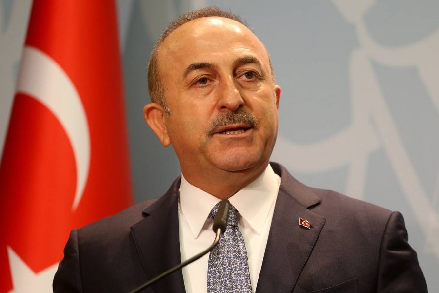 Чавушоглу: Турция выступает против захода новых военных судов в Черное море