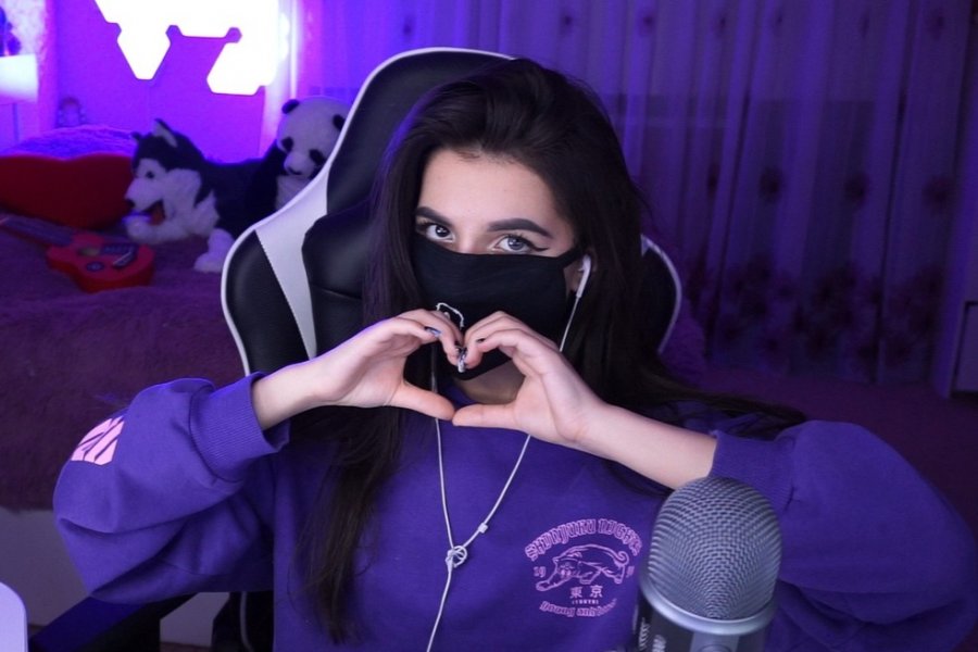 Tenderlybae twitch