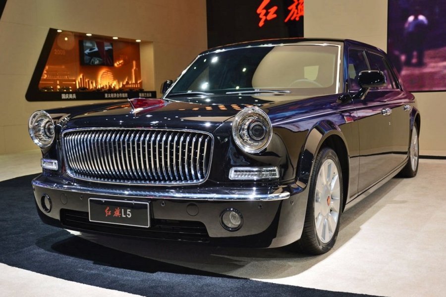 Китайский ройс ройс. FAW Hongqi l5. Hongqi l5 Limousine. Hongqi ca770 l5. Hongqi Роллс Ройс.